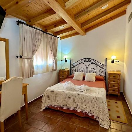 Hotel El Curro Burunchel ภายนอก รูปภาพ