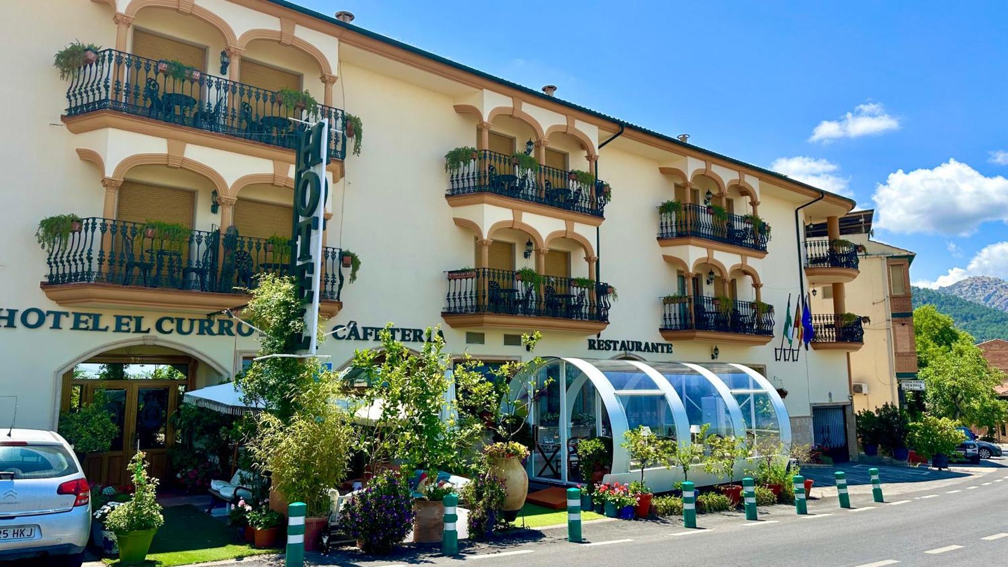 Hotel El Curro Burunchel ภายนอก รูปภาพ