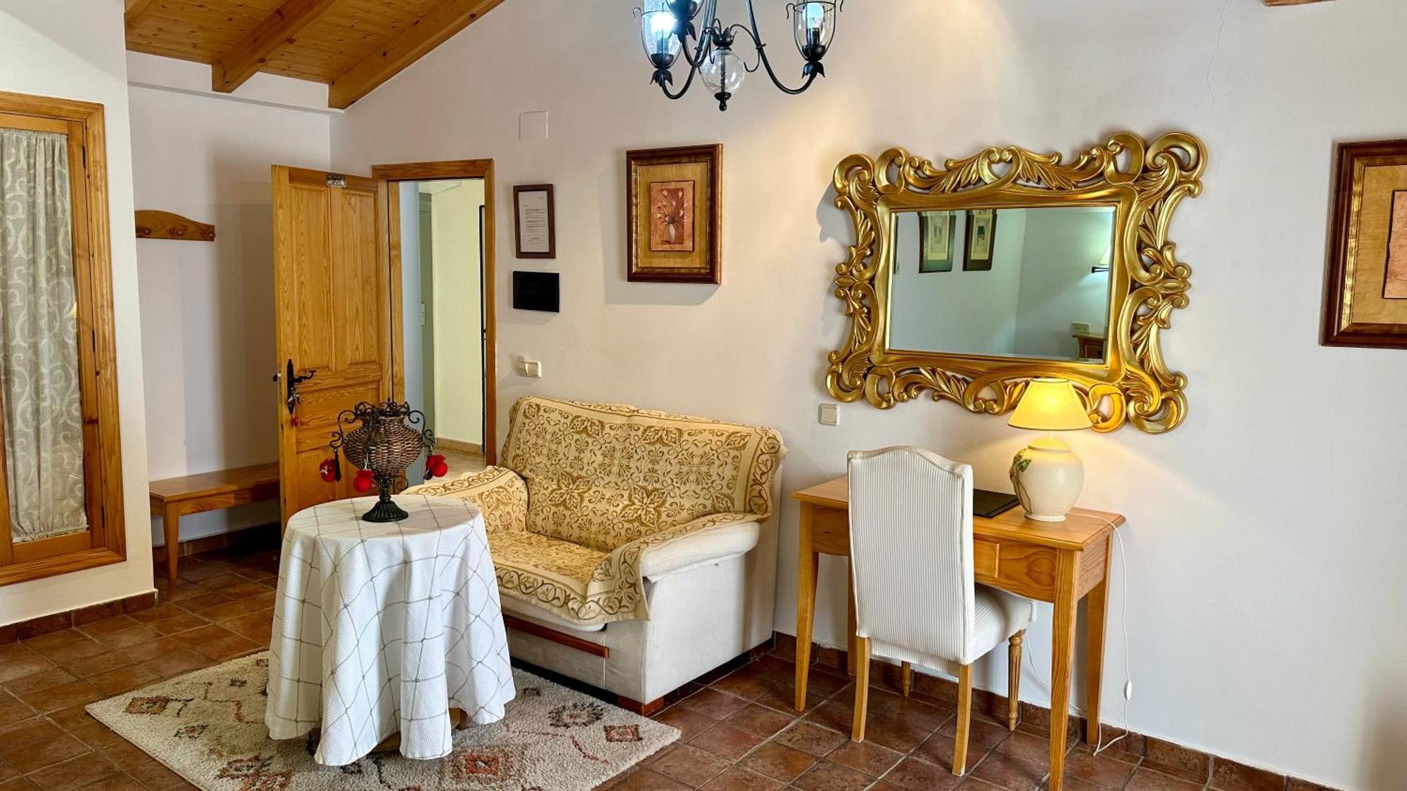 Hotel El Curro Burunchel ภายนอก รูปภาพ